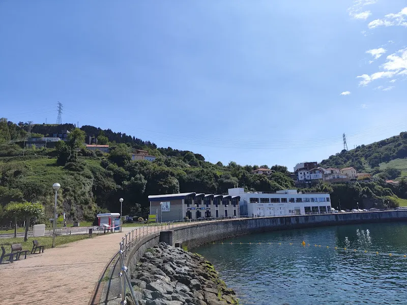 Parking Puerto Ciérvana - Aparcamiento en Zierbena - foto 2
