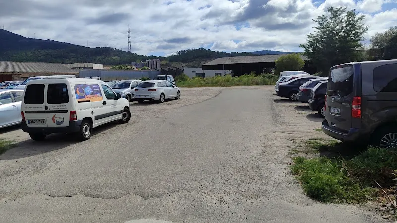 Aparcamiento público en Padron