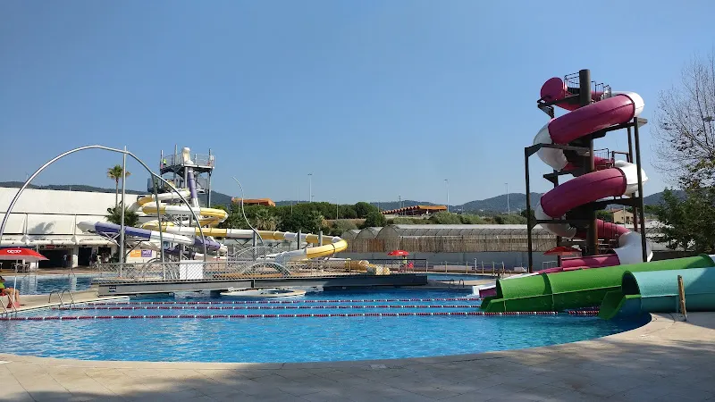 Aparcamiento Illa Fantasia - Aparcamiento en Premiá de Mar - foto 2