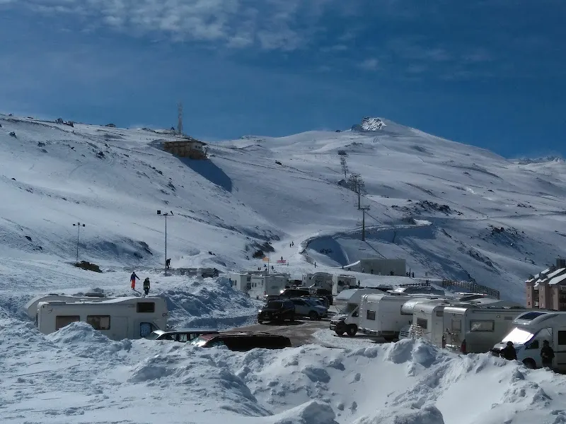 Sierra nevada Aparcamiento Los Peñones | 2.300 m