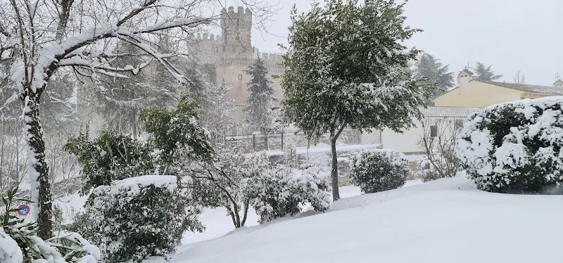 Castle of the Mendoza Parking