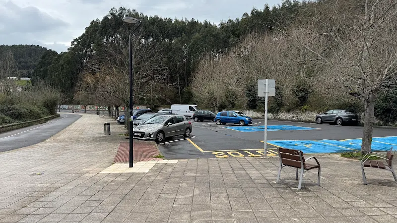 Parking público de Pobeña - Aparcamiento en Muskiz - foto 2
