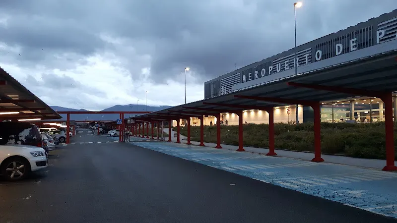 Parking General - Aeropuerto de Pamplona (PNA) - Aparcamiento en Pamplona - foto 2