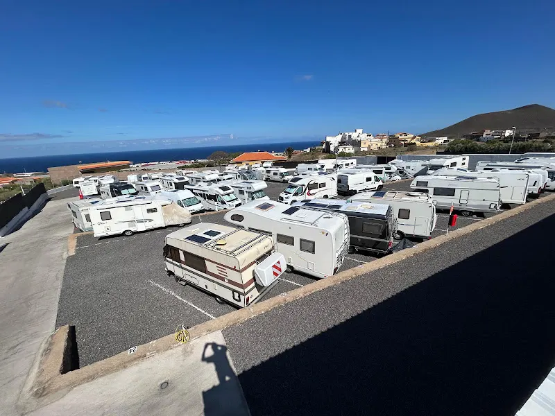 Parking caravanas el carreton arafo - Candelaria