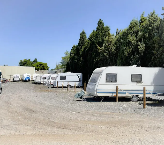 Campa Automoción - Aparcamiento en Esquivias - foto 2