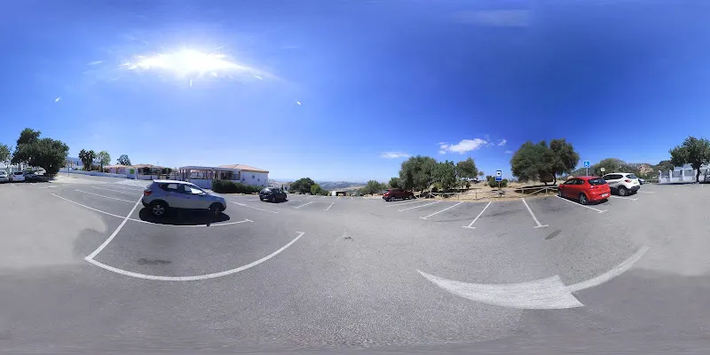 Aparcamiento público en Casares