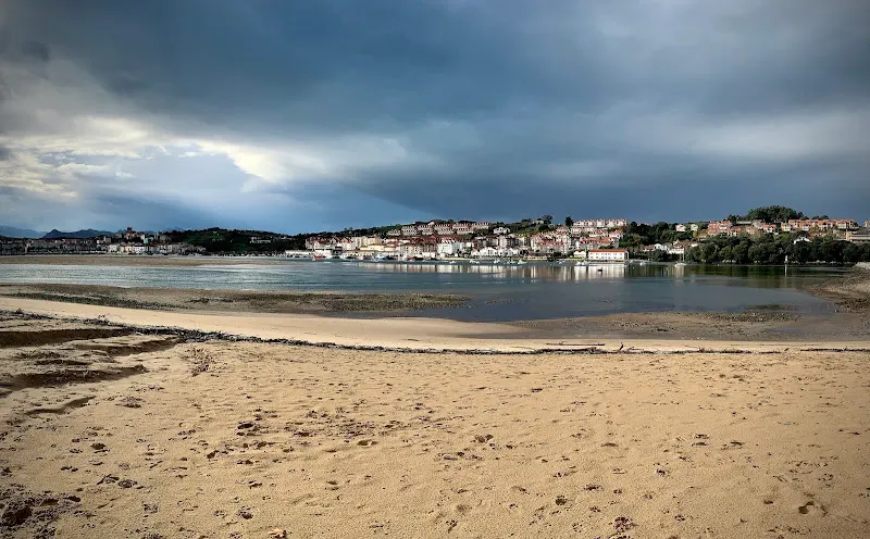 Aparcamiento Playa El Tostadero - San Vicente de la Barquera