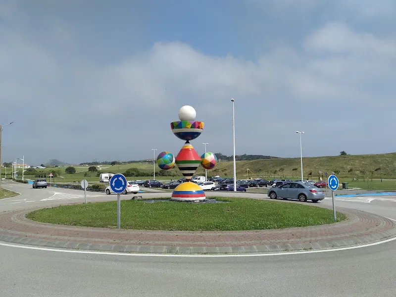 APARCAMIENTO PLAYA DE CUCHÍA - Aparcamiento en Suances - foto 2