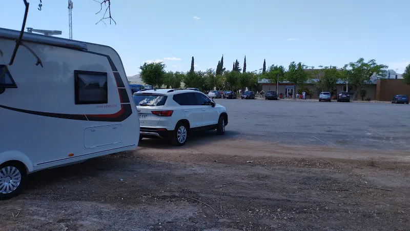 Паркинг за камиони - Aparcamiento en Roda de Andalucia (La) - foto 2