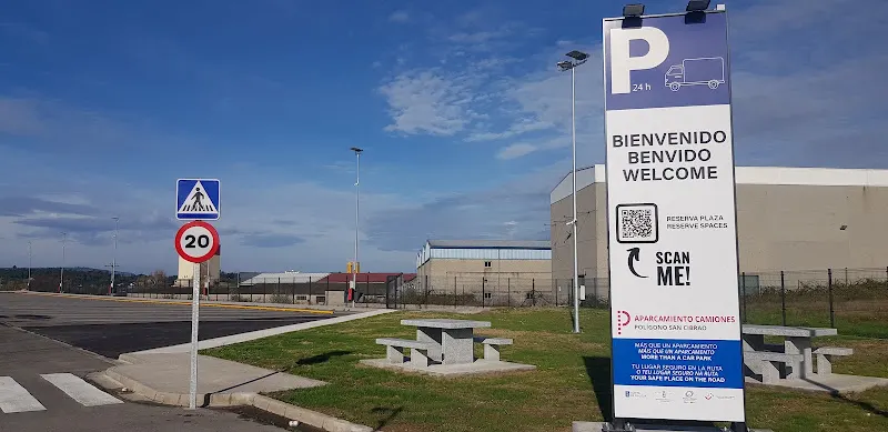 APARCAMIENTO DE CAMIONES POLÍGONO SAN CIBRAO - Ourense