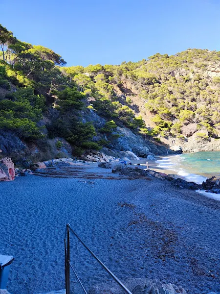 Parking de Playa Fonda - Aparcamiento en Begur - foto 2