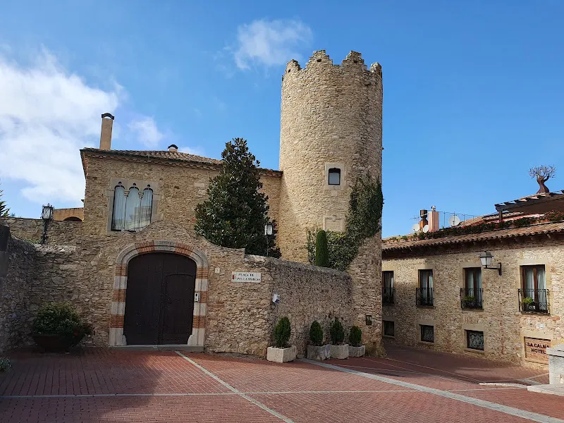 P10 Onze de Setembre - Aparcamiento cubierto en Begur - foto 2