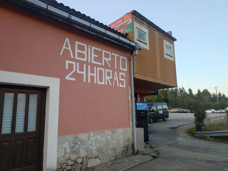 Alto del Praviano - Aparcamiento en Soto del Barco - foto 3