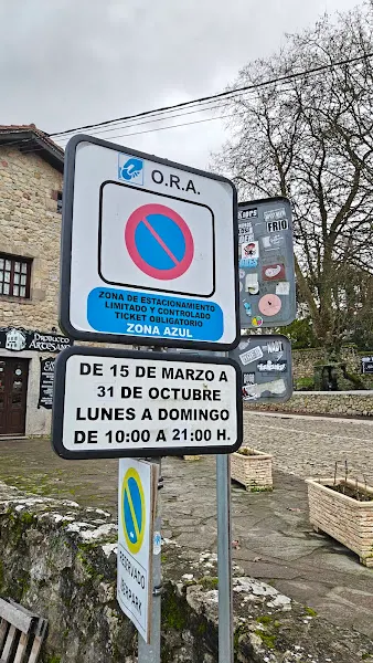 Parking Público - Santillana del Mar