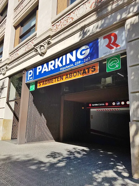 S'admeten Abonats - Aparcamiento cubierto en Barcelona - foto 2