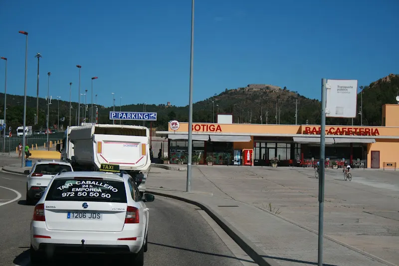 Aparcament antiga duana - Aparcamiento público en Jonquera (La) - foto 2
