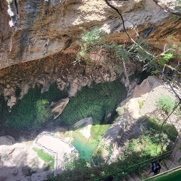 Parking Cueva del Agua (El Tiscar) - Aparcamiento en Huesa - foto 2