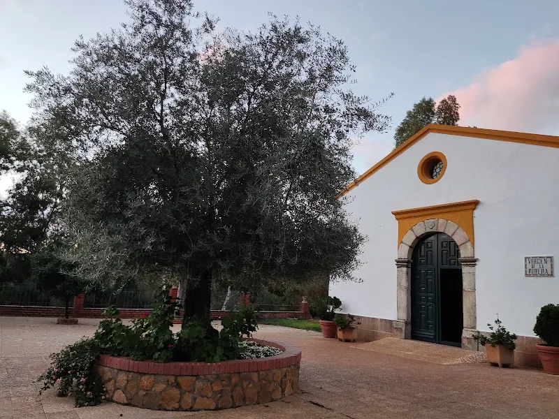 Aparcamiento Ermita de la Virgen de la Ribera - Villar del Rey