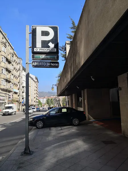 Parking O Progreso - Ourense