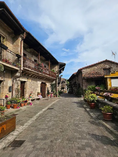 Parking - Aparcamiento en Cartes - foto 2
