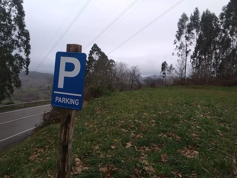 Aparcamiento del Bosque de Secuoyas 2