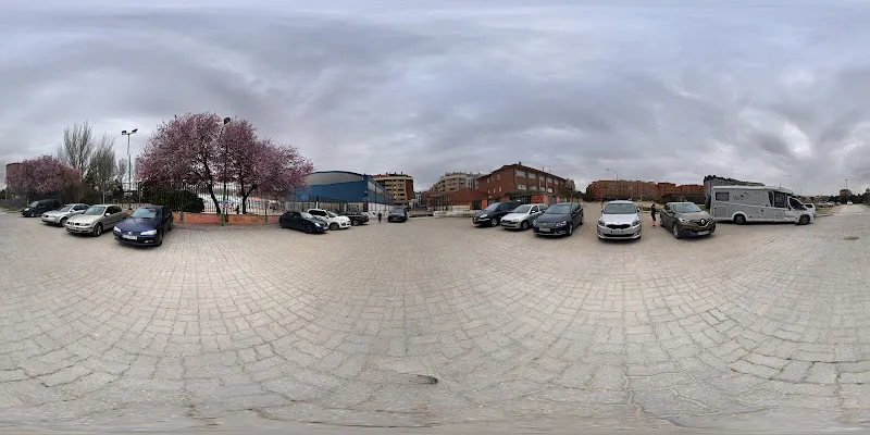 Parking gratuito disuasorio Antigua Estación