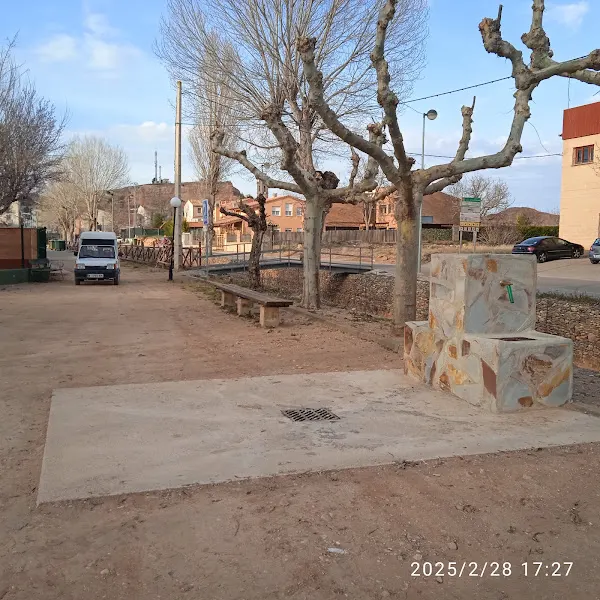 Parking público gratuito - Aparcamiento en Ariza