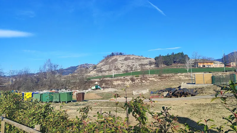Àrea D'Autocaravanes Sant Pere De Torelló - Aparcamiento en Sant Vicenc de Torello - foto 2