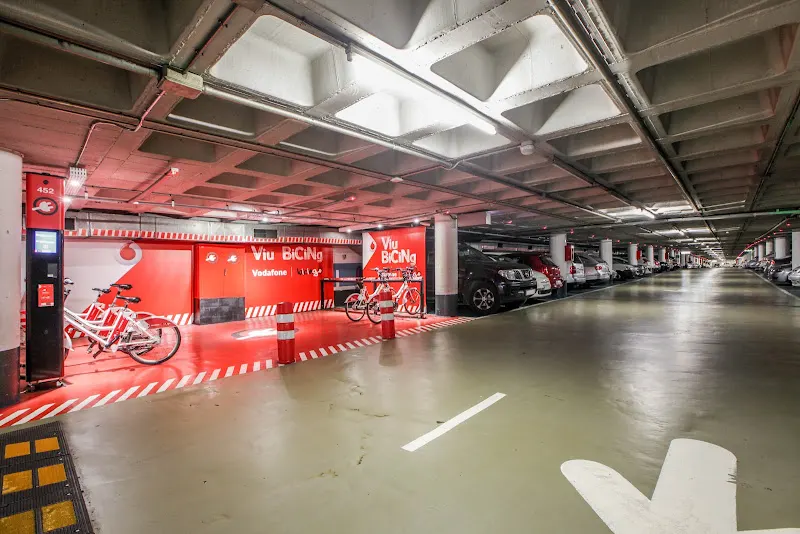 Parking BSM Plaça de les Arts - Aparcamiento cubierto en Barcelona - foto 3