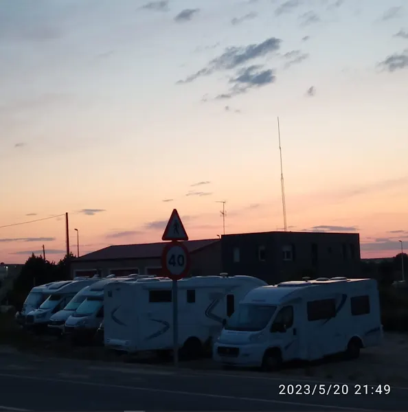 Area sosta y servicios de Autocaravanas