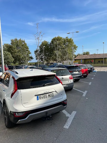 Zona d'aparcament gratuït - Peralada
