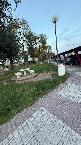 Parking CAMIONES - Aparcamiento en Logroño - foto 2