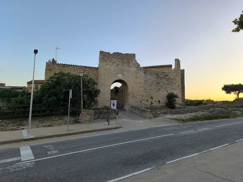 Aparcamiento Peratallada - Aparcamiento público en Palau-sator - foto 2