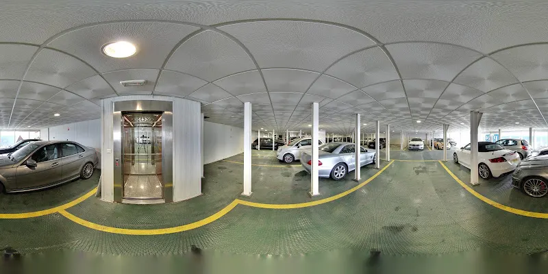 Parking Airport Picasso