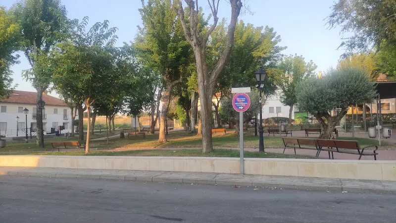 ESTREMERA PARK CARAVANAS - Aparcamiento cubierto en Estremera - foto 3