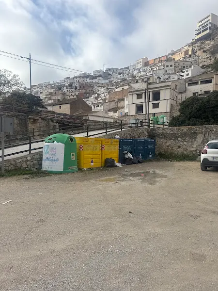 Aparcamiento público - Alcala del Jucar