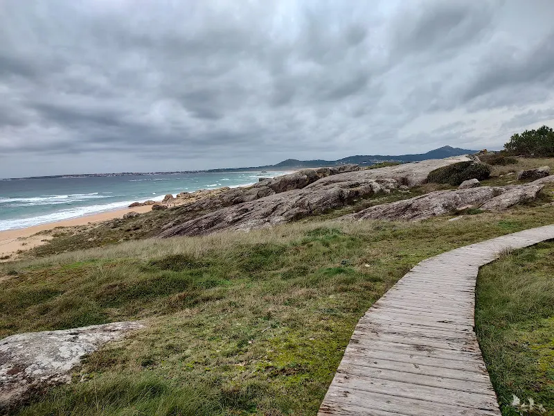 Aparcamiento Playa del Vilar - Aparcamiento gratuito en Ribeira - foto 2