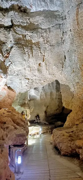 Aparcament Cova de les Calaveres - Aparcamiento en Benidoleig - foto 2