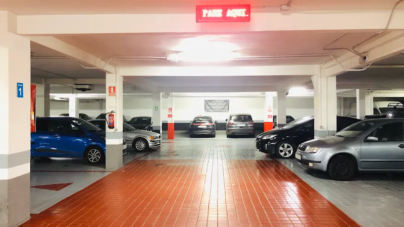 Parking Juan de Vera - VERAWASH lavado de coches - Aparcamiento cubierto en Madrid - foto 3
