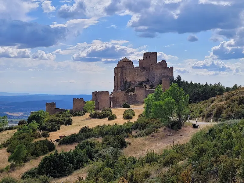 Aparcamiento del Castillo de Loarre - Aparcamiento en Loarre - foto 2