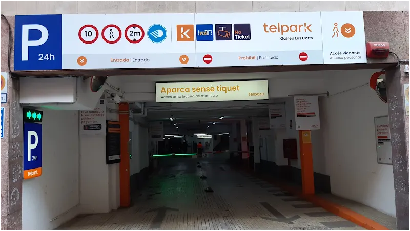 Parking Galileu Les Corts - Aparcamiento en Barcelona - foto 2
