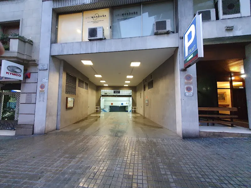 Parking públic - Aparcamiento cubierto en Barcelona - foto 2