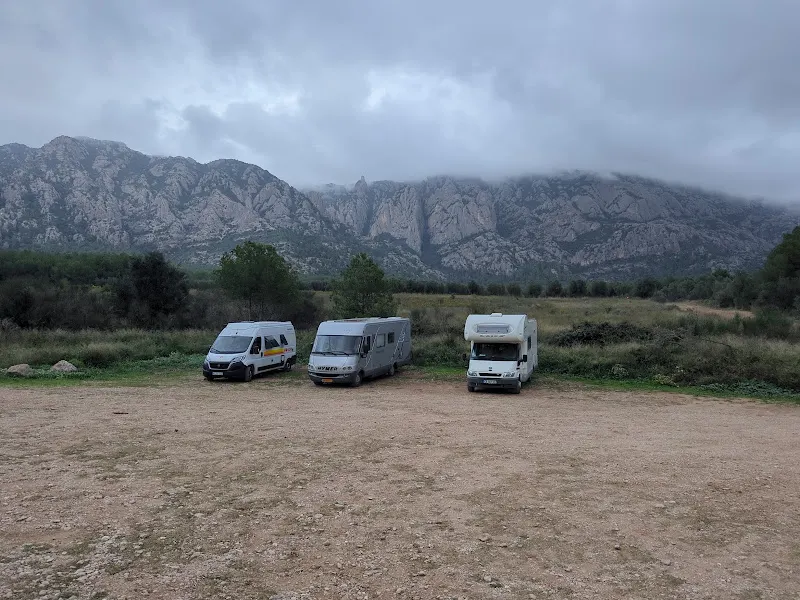 Parking Can Jorba - Aparcamiento gratuito en Bruc (El) - foto 2