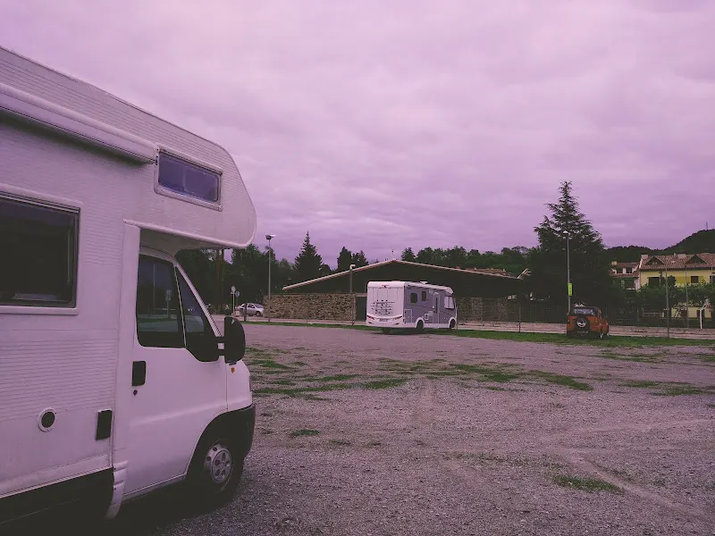 Aparcamiento autocaravanas