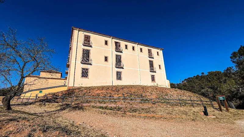 Aparcament Casa Nova de l'Obac - Aparcamiento en Vacarisses - foto 2