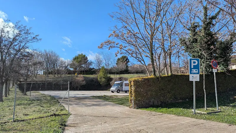 Parking de autocaravanas - Aparcamiento gratuito en Dicastillo - foto 2