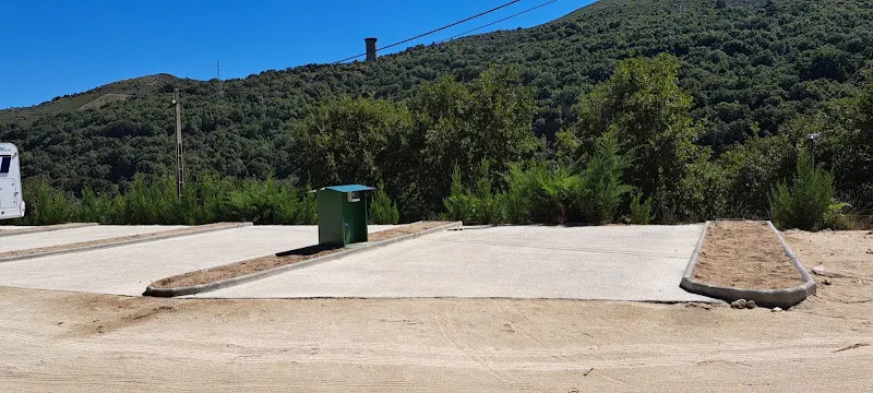 Aparcamiento de caravanas Vilariño de Conso - Aparcamiento en Vilarino de Conso - foto 2