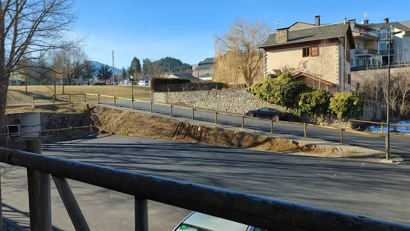 Aparcamiento Martinet en Montella i Martinet