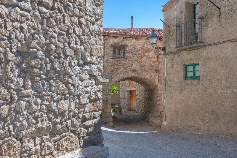 Aparcament entrada a Músser - Aparcamiento en Lles de Cerdanya - foto 2