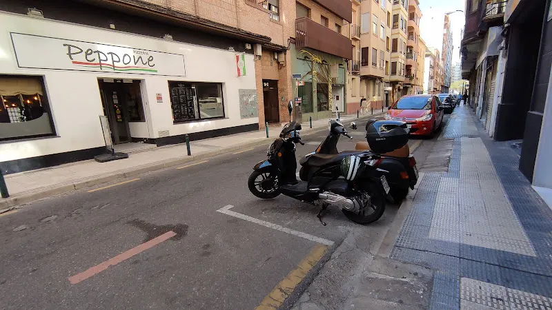 Aparcamiento de motos - Zaragoza